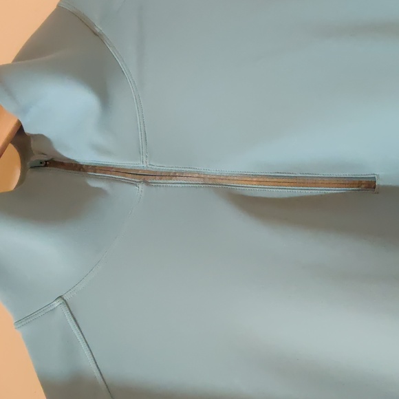 Lululemon Blue Run to Reset 1/2 Zip Size Large - Picture 4 of 7